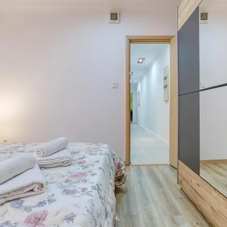 Cosy 2br With Balcony & Sofabed In St Pauls By 360 Estates * St Paul's Bay