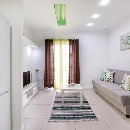 Cosy 2br With Balcony & Sofabed In St Pauls By 360 Estates